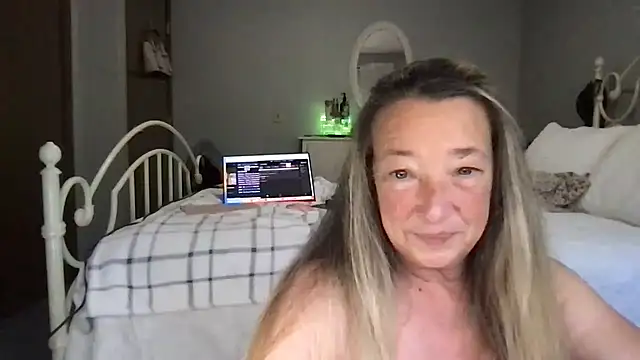 milf-Lacey online show from October 16, 2025, 4:19 pm