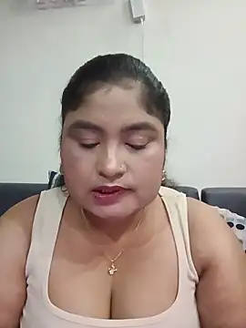 Snapshot of hornyriyanka chatting on June 5, 2026, 3:57 am hornyriyanka online show from June 5, 2026, 3:57 am