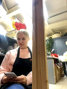 CandyVice online show from October 6, 2025, 5:10 pm