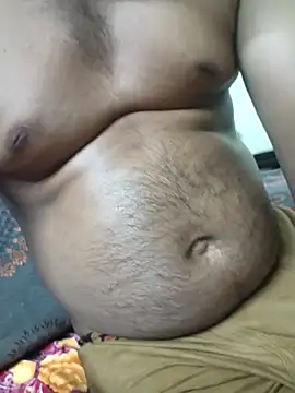 dhanshri143 online show from March 7, 2026, 5:21 pm