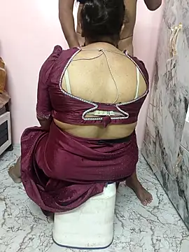 dhanshri143 online show from May 20, 2026, 5:08 pm