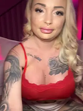 shortybig official online show from April 26, 2026, 4:10 am