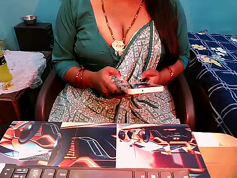 Snapshot of PREETI_BABY chatting on May 19, 2026, 5:36 am PREETI BABY online show from May 19, 2026, 5:36 am