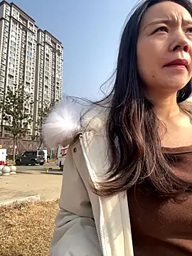 xinmeng-000 online show from December 19, 2025, 4:41 am