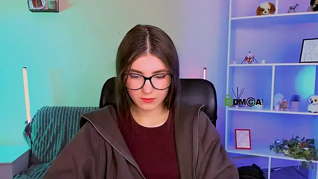 lissa night online show from December 3, 2025, 9:51 am