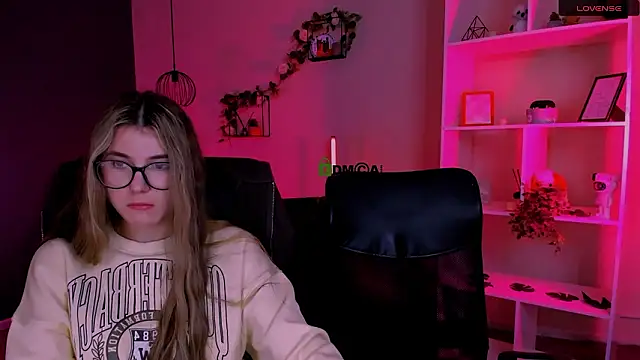 lissa night online show from March 17, 2026, 11:08 pm