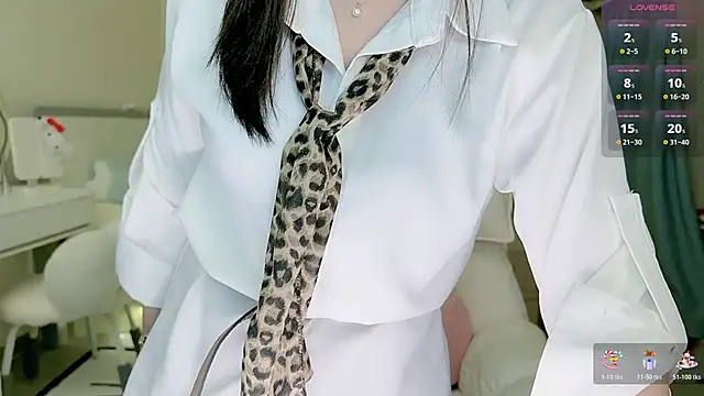 Bella Ava online show from May 30, 2026, 4:04 pm