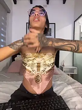 TweetiePieXXX online show from March 10, 2026, 9:31 pm