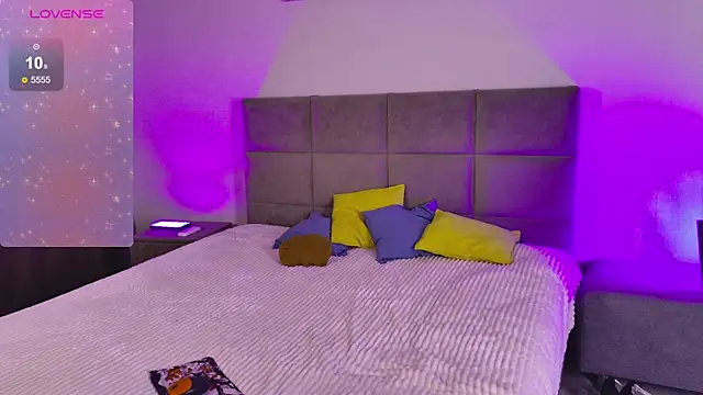 Snapshot of Ailita chatting on October 17, 2025, 11:13 am Ailita online show from October 17, 2025, 11:13 am