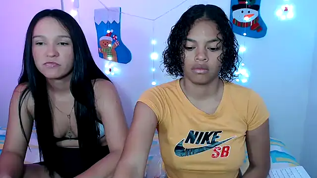 Snapshot of penelopeh_ chatting on November 26, 2025, 7:15 pm penelopeh online show from November 26, 2025, 7:15 pm