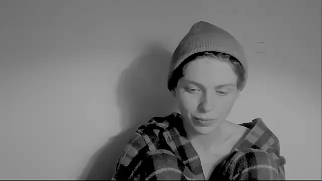 nyxofempusa online show from October 2, 2025, 4:52 am