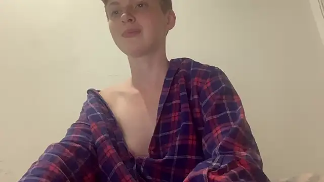 nyxofempusa online show from December 14, 2025, 11:20 pm