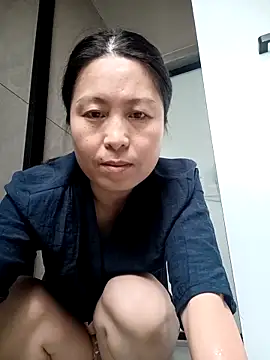 chengcheng12 online show from September 20, 2025, 2:12 am