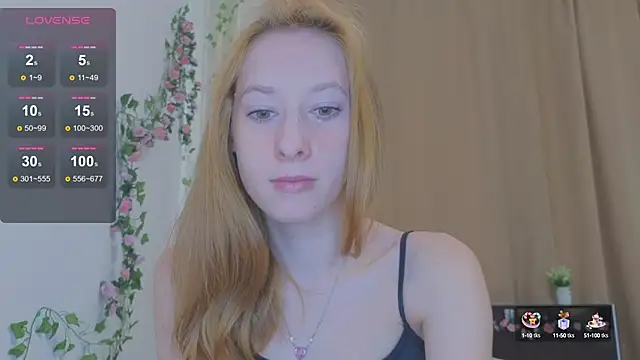 Candy Flosse online show from September 15, 2025, 7:52 am