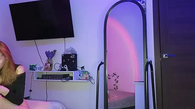 Candy Flosse online show from October 14, 2025, 8:15 am