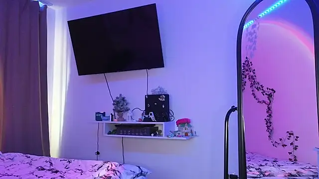 Candy Flosse online show from October 27, 2025, 10:41 am