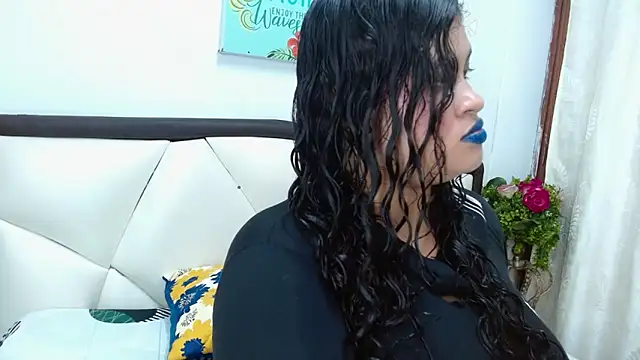 Snapshot of Madison_Copers chatting on December 18, 2025, 12:17 am Madison Copers online show from December 18, 2025, 12:17 am