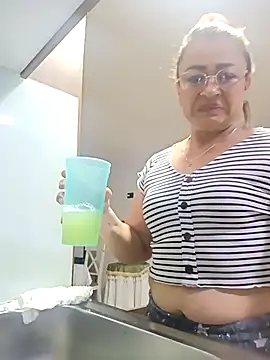 Asuna yuuky online show from October 24, 2025, 3:30 pm