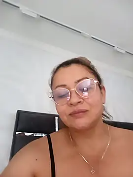 Asuna yuuky online show from November 5, 2025, 11:32 am