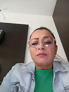 Asuna yuuky online show from November 13, 2025, 2:27 pm