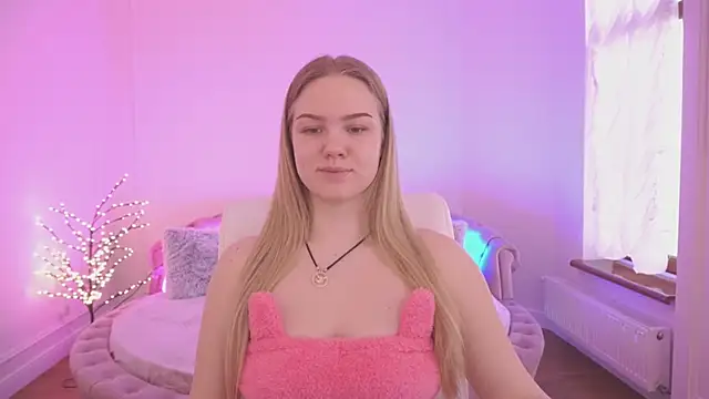 CelesteNoir online show from March 3, 2026, 7:36 am