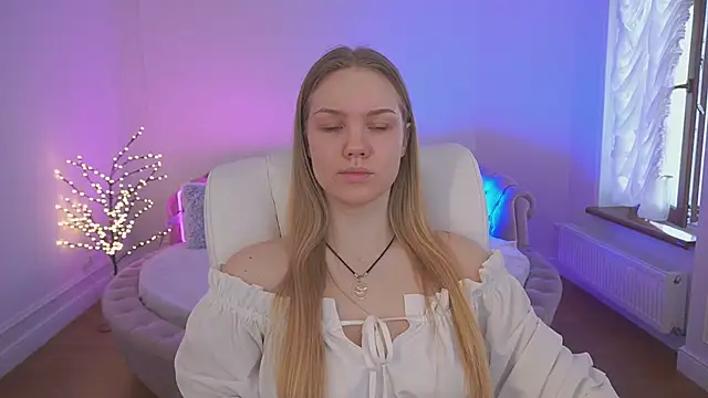 CelesteNoir online show from March 4, 2026, 7:36 am