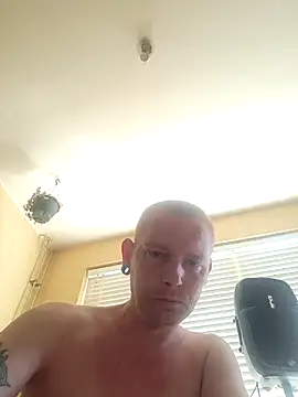 Snapshot of piercingpik chatting on June 22, 2026, 9:50 am piercingpik online show from June 22, 2026, 9:50 am