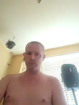 Snapshot of piercingpik chatting on June 24, 2026, 1:43 pm piercingpik online show from June 24, 2026, 1:43 pm