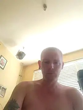 Snapshot of piercingpik chatting on June 26, 2026, 10:08 am piercingpik online show from June 26, 2026, 10:08 am