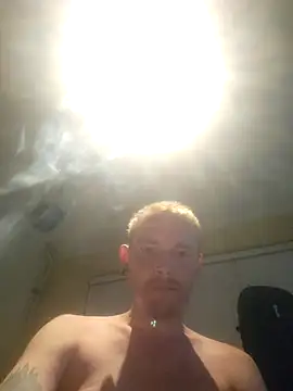 Snapshot of piercingpik chatting on July 14, 2026, 10:26 pm piercingpik online show from July 14, 2026, 10:26 pm
