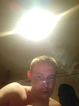 Snapshot of piercingpik chatting on July 30, 2026, 11:26 pm piercingpik online show from July 30, 2026, 11:26 pm
