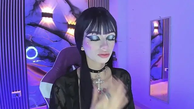 chloe jacksonn online show from June 18, 2026, 5:06 pm