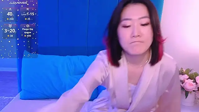 AikoYamada online show from October 4, 2025, 6:44 am