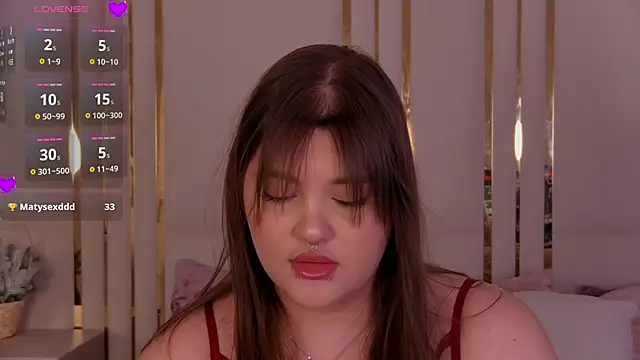 Snapshot of EmilyHyde chatting on January 15, 2026, 3:38 pm EmilyHyde online show from January 15, 2026, 3:38 pm