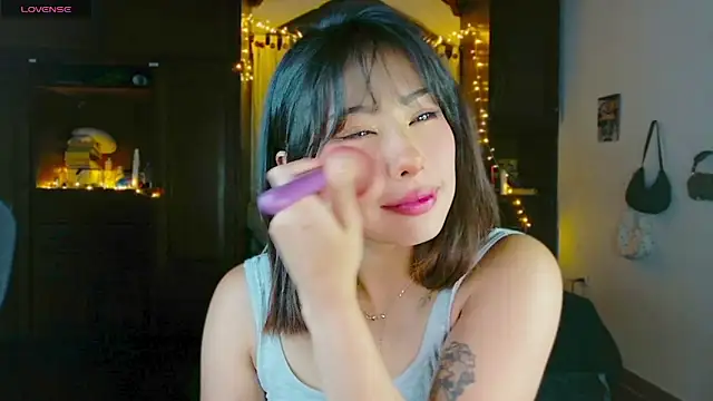 Shisuku Sophi online show from April 10, 2026, 6:29 am