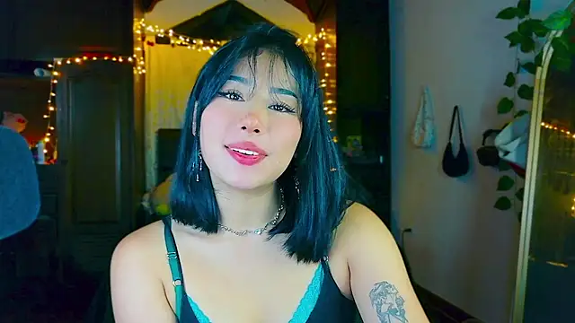 Shisuku Sophi online show from April 26, 2026, 1:14 am