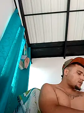 Snapshot of Juamcho433 chatting on December 19, 2025, 12:56 pm Juamcho433 online show from December 19, 2025, 12:56 pm