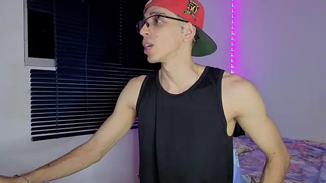 Mike 777king online show from March 17, 2026, 3:44 am