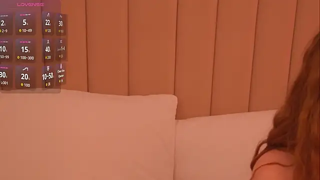 Snapshot of NancySmitts chatting on April 10, 2026, 4:01 pm NancySmitts online show from April 10, 2026, 4:01 pm