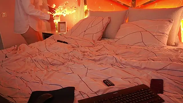 SofieBloom online show from January 15, 2026, 12:37 am