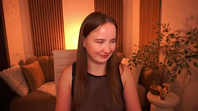 Snapshot of SofieBloom chatting on August 1, 2026, 9:46 pm SofieBloom online show from August 1, 2026, 9:46 pm