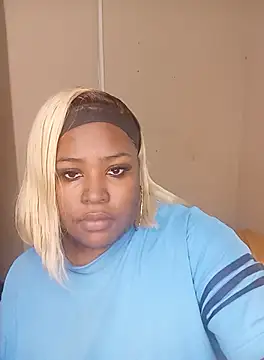 Snapshot of SexyEbonyy_ chatting on September 20, 2025, 8:37 am SexyEbonyy online show from September 20, 2025, 8:37 am