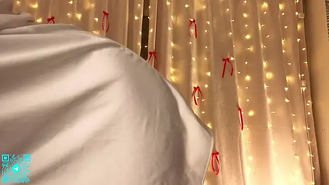 Snapshot of chloemilka chatting on February 20, 2026, 5:13 pm chloemilka online show from February 20, 2026, 5:13 pm