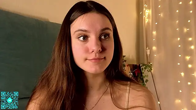 Snapshot of chloemilka chatting on March 9, 2026, 5:50 pm chloemilka online show from March 9, 2026, 5:50 pm