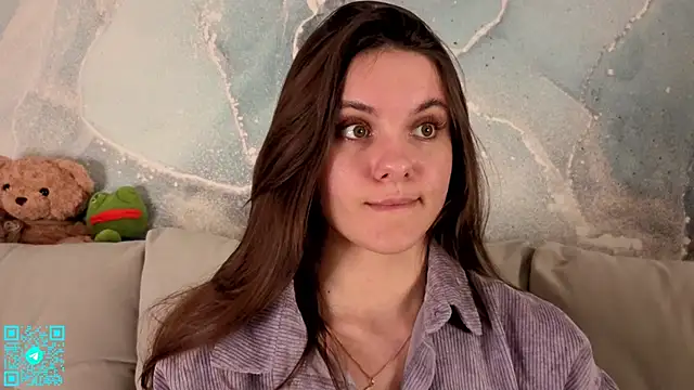 chloemilka online show from April 26, 2026, 5:10 pm