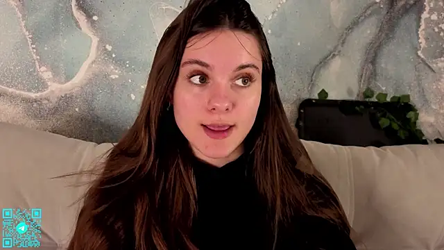 chloemilka online show from April 30, 2026, 6:36 pm