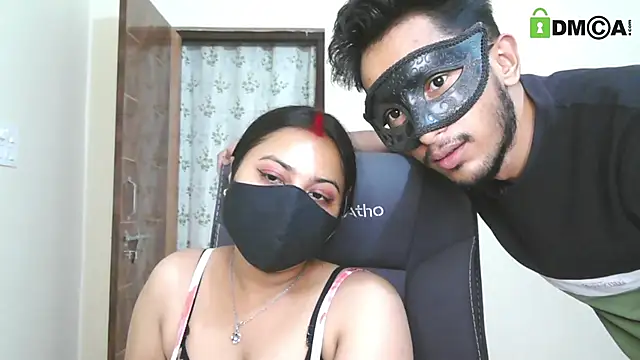 Snapshot of SassyWildCouple chatting on May 8, 2026, 12:10 pm SassyWildCouple online show from May 8, 2026, 12:10 pm
