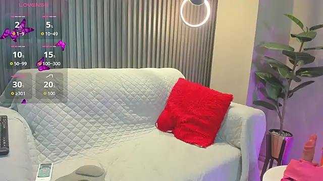 Snapshot of biancaa_18 chatting on December 2, 2025, 7:42 pm biancaa 18 online show from December 2, 2025, 7:42 pm