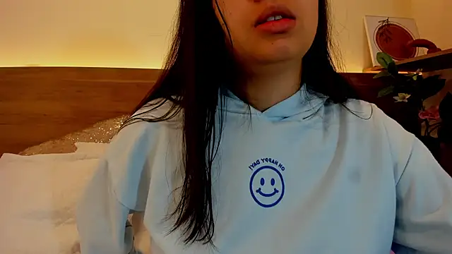 thamiina  online show from May 1, 2026, 11:37 am