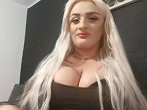 AnastasiaLips online show from April 28, 2026, 8:14 pm